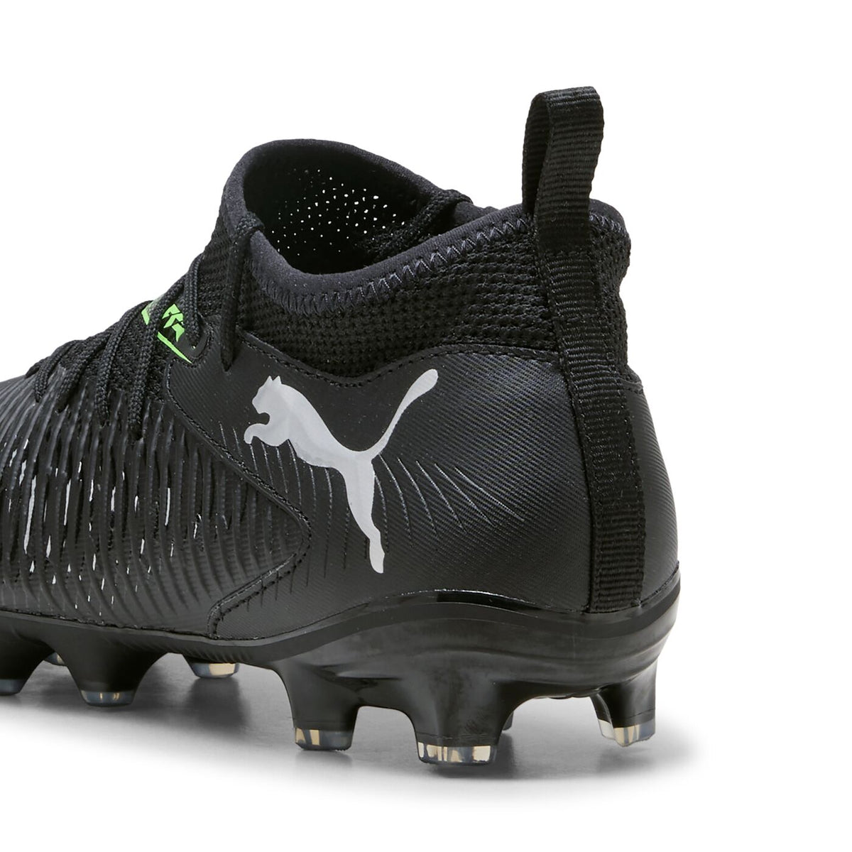 _4067983086656_I_002-10814302-FUTURE-8-MATCH-FG-AG-JR-puma_black-cool_light_grey