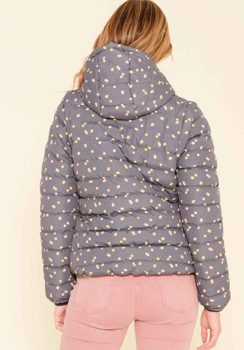 BBLJKT008195AW21_B_800x