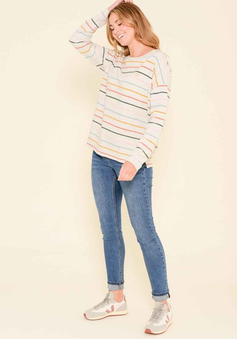 BBLSWT008036AW21_D_800x