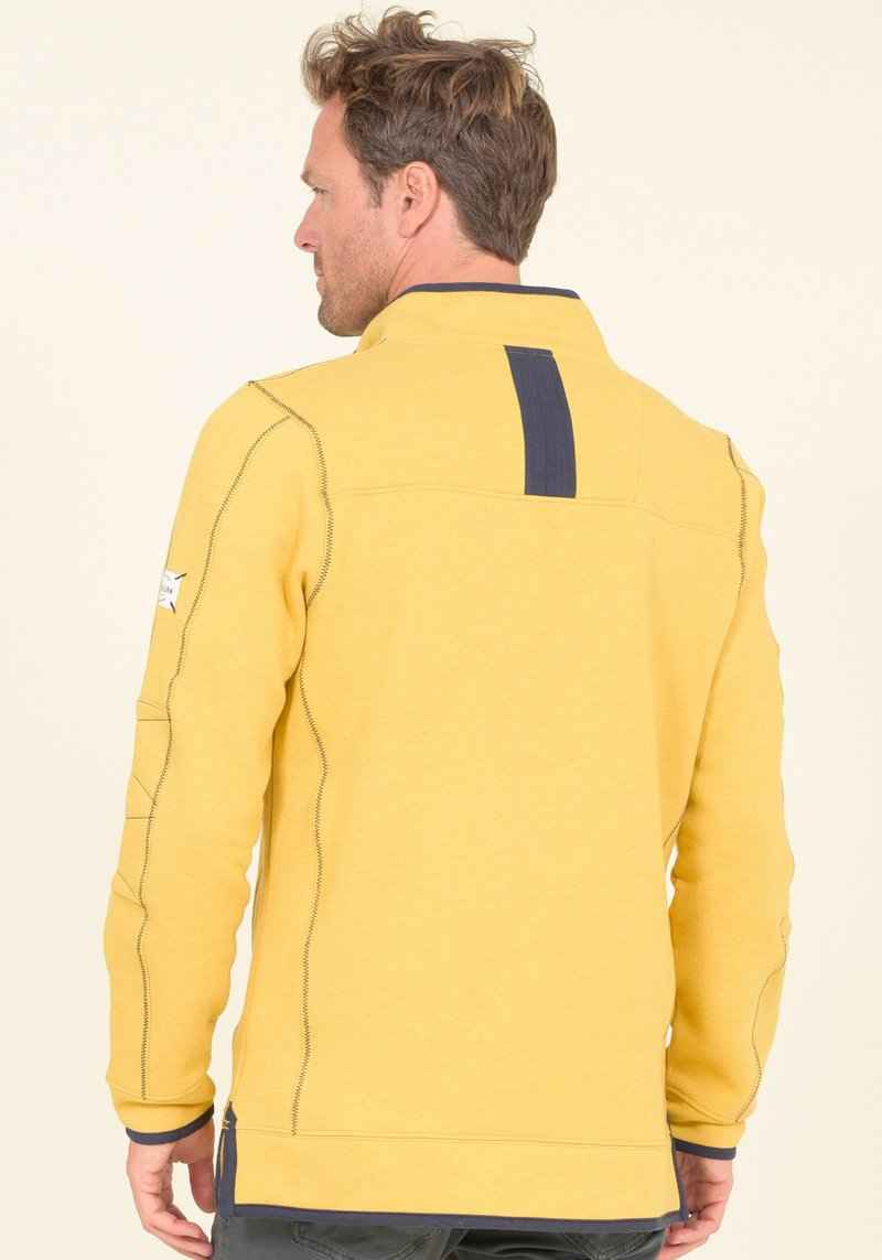 BBMSWT008115AW21_B_800x
