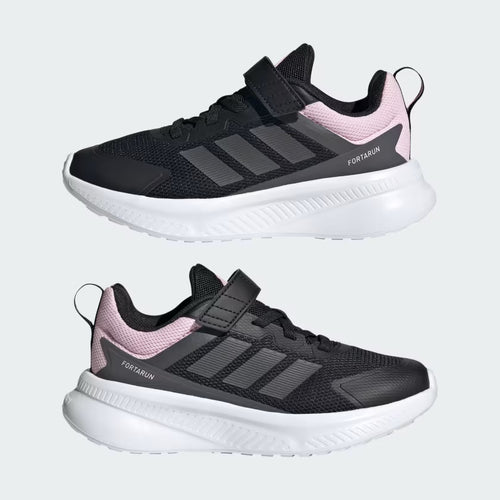 Fortarun_4.0_Shoes_Kids_Black_JR9313_09_standard.jpg