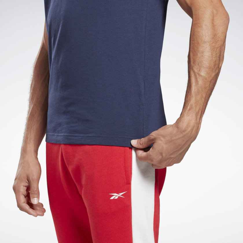Graphic_Series_Reebok_Stacked_Tee_Blue_GI8509_06_detail
