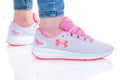 under-armour-buty-w-charged-pursuit-2-3022604-102-c9360f41-2